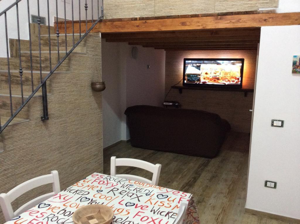 Апартаменти Monolocale Per Vacanze Кастелламмаре-дель-Гольфо Номер фото