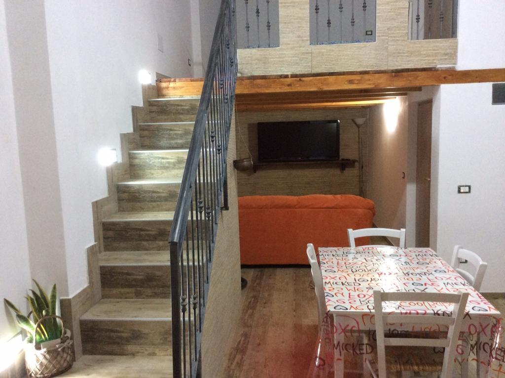 Апартаменти Monolocale Per Vacanze Кастелламмаре-дель-Гольфо Номер фото